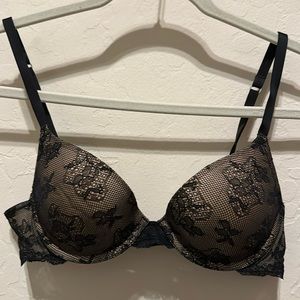 Victoria’s Secret Push Up Bra, Size 34B, Black Lace Nude Lined